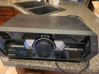 Sony SHAKE-33 High-Power Home Audio System and speakers