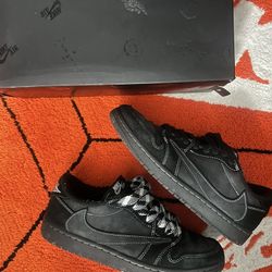 Travis Scott’s Phantoms Jordan 1