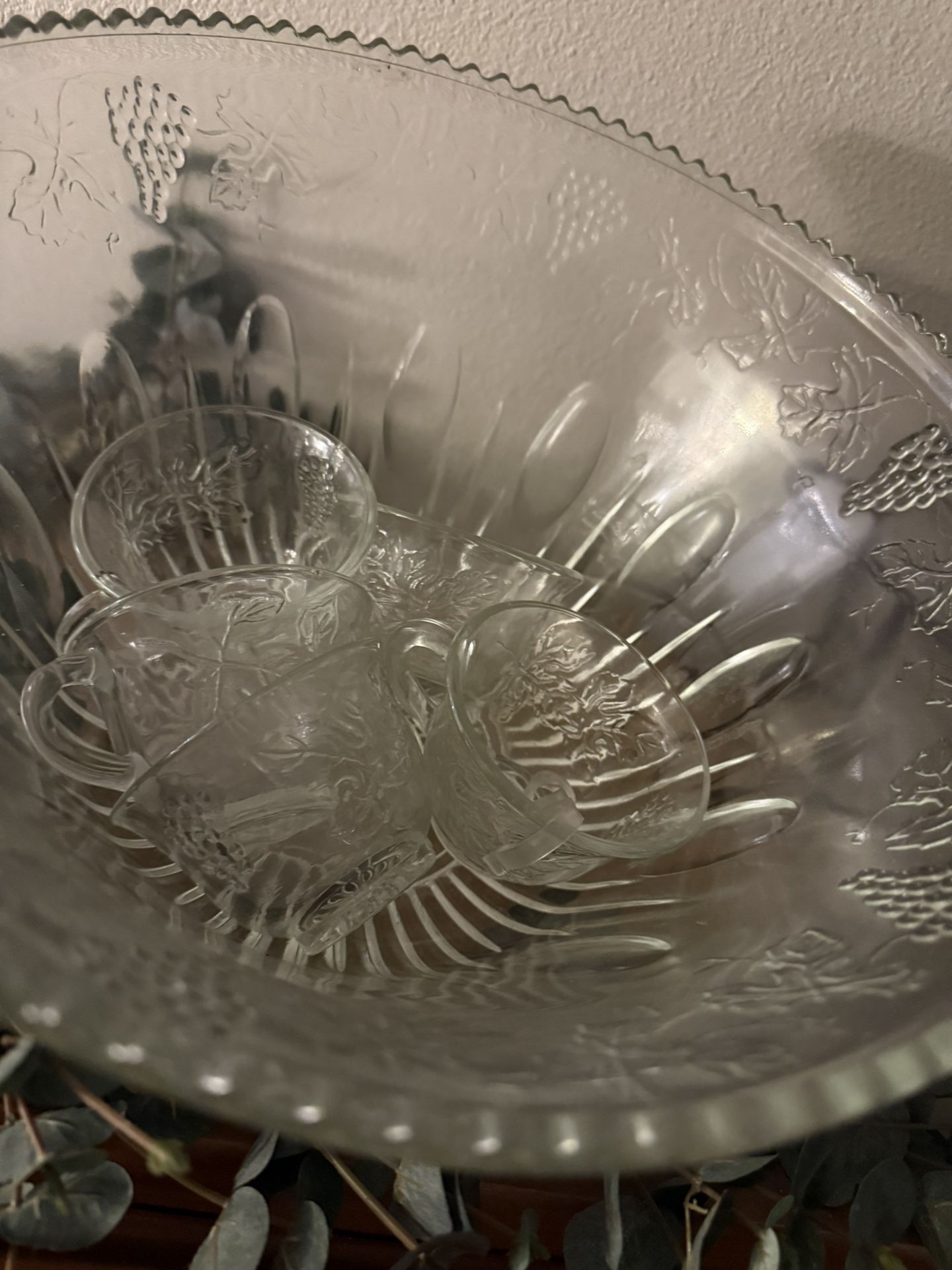 Fruit Bowl With Cups