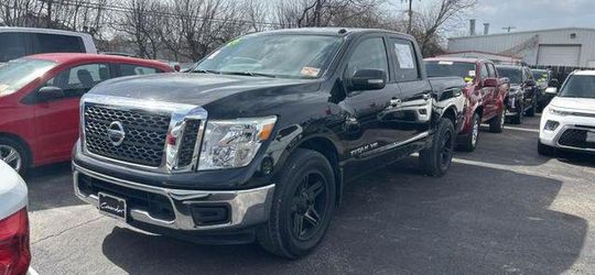 2018 Nissan TITAN