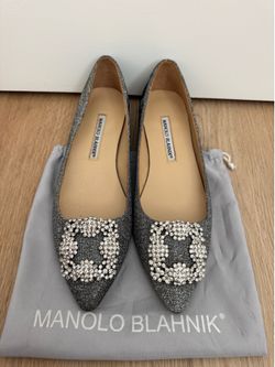 MANOLO BLAHNIK HANGISIFLAT GLITTER Silver Glitter Fabric Jewel Buckle Flat Pumps Silver Glitter Fabric Jewel Buckle Flat Pumps