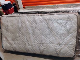 Set of twin mattress