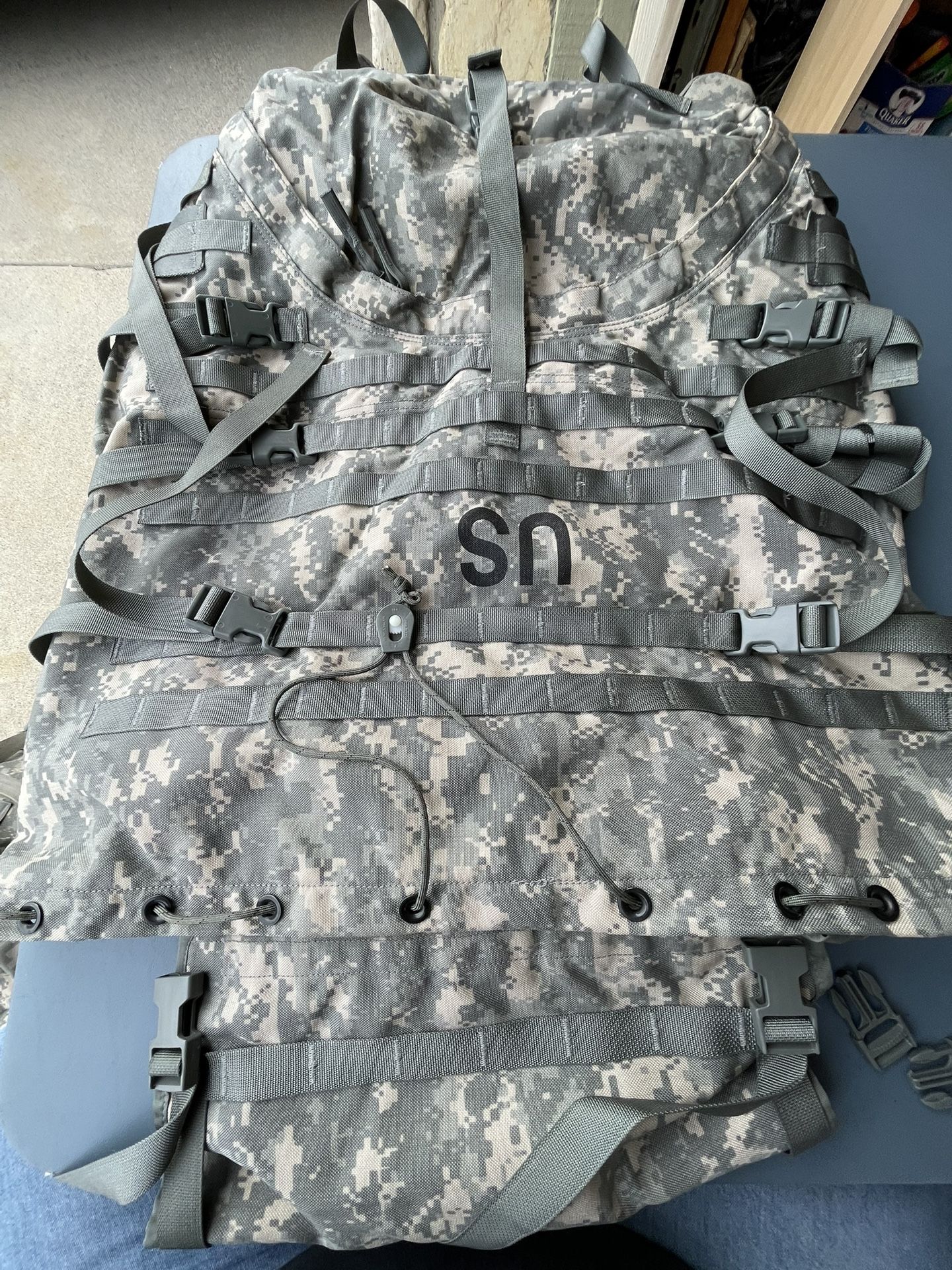 Surplus US Army Large Ruck Rack With straps