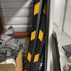 Rubber parking blocks