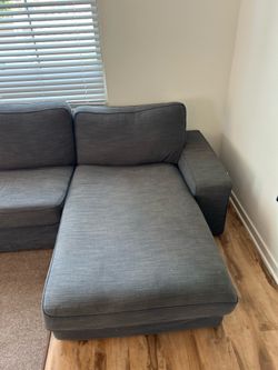 U couch