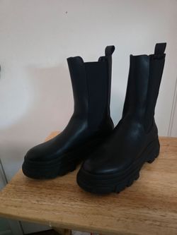 Bershka Women Boot 8.5