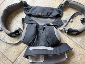 Ergobaby carrier(Four Position 360 Coolair)