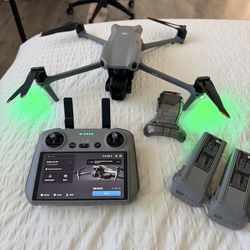 DJI Mavic air 3 fly more combo