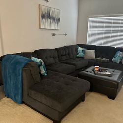 Sectional Couch With Ottoman 