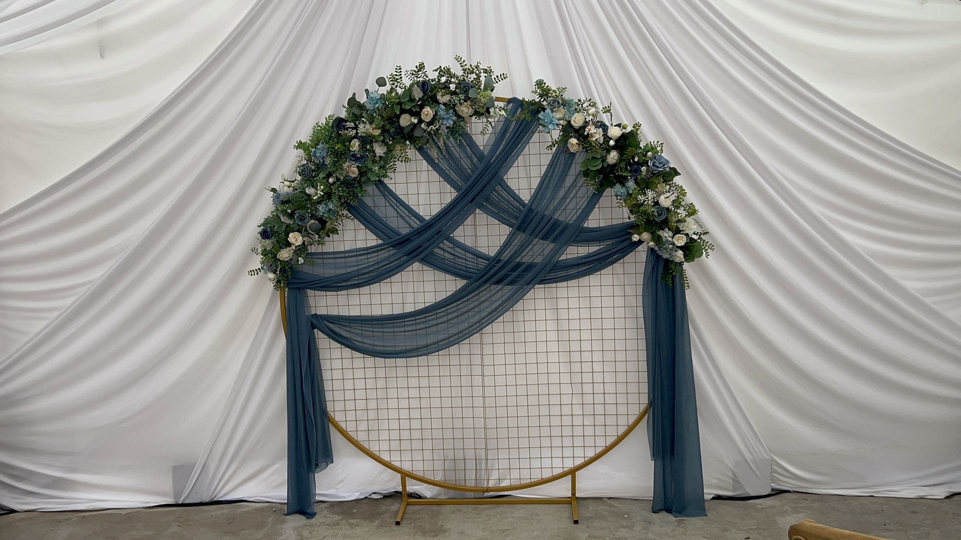 Wedding arch - Dusty Blue Themed
