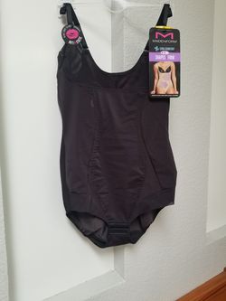 Maidenform body shaper size Medium