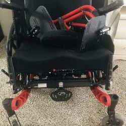  Wheelchair 
