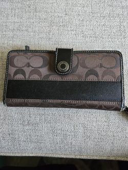 Coach Signature Wallet