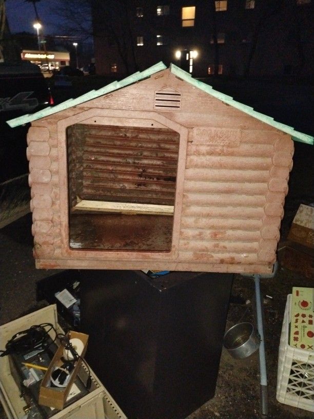 Dog House