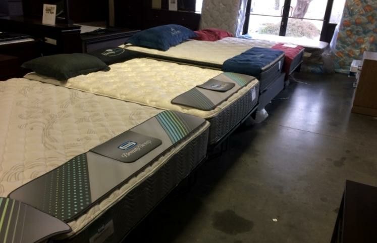 Mattress Truckload Liquidation ( King Queen Twin Full Available)