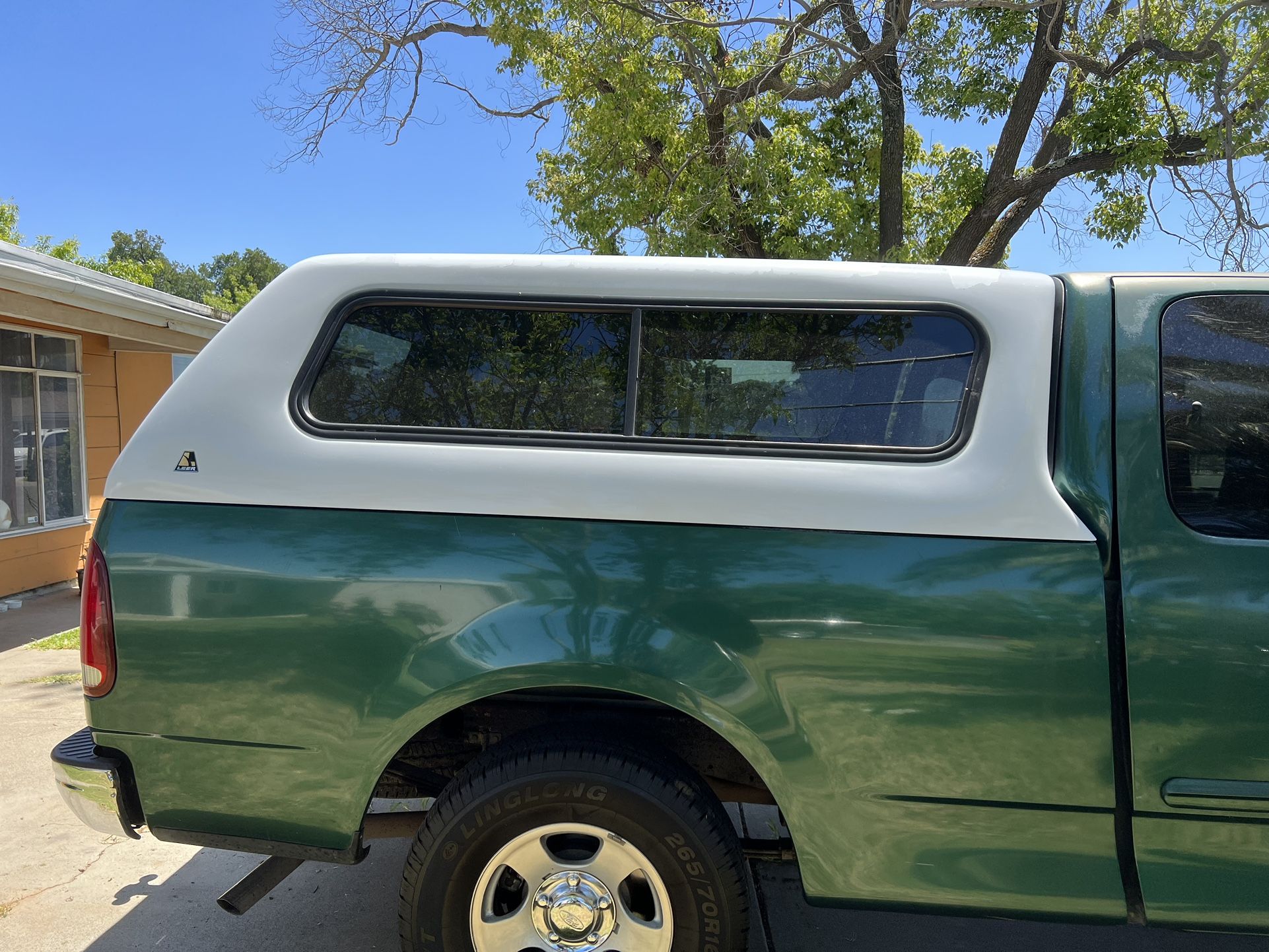 Leer Truck Camper Shell for Sale in Sacramento, CA OfferUp