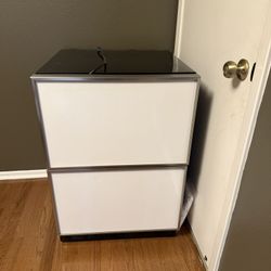 GE Monogram under counter Refrigerator 