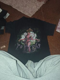 Portals Hot Topic Melanie Martinez T-shirt