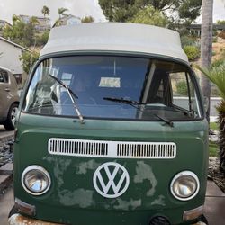1968 Volkswagen Bus Camper 