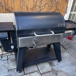 Pellet Grill smoker- Camp Chef Woodwind Pro 36