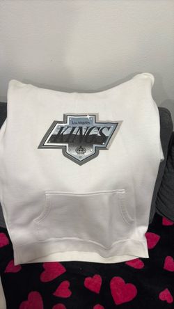 Undefeated King’s hoodie