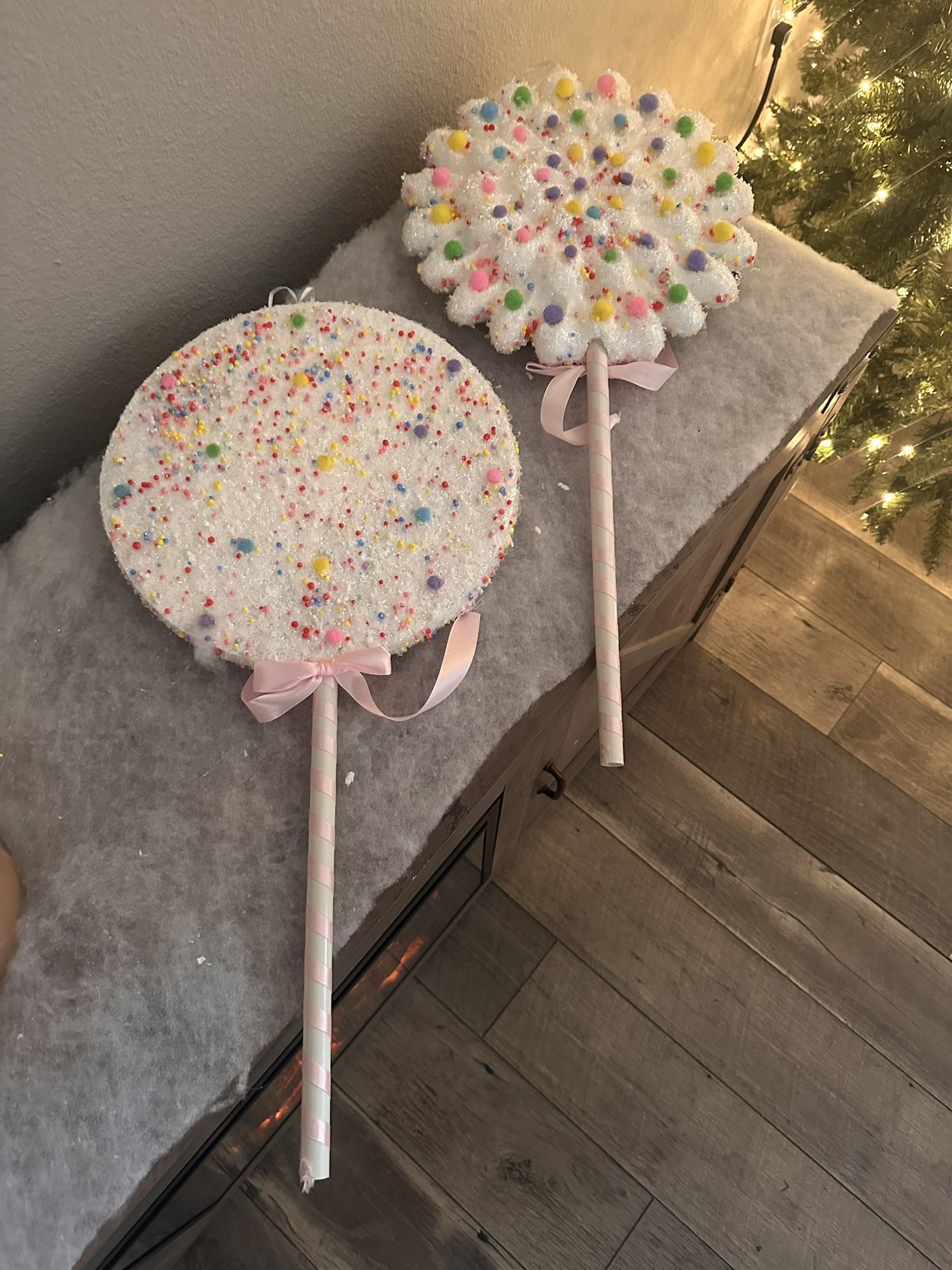 Candy Christmas Theme , Lollipop Wall Decor (Set Of 2)