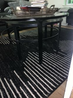 Nice Round table