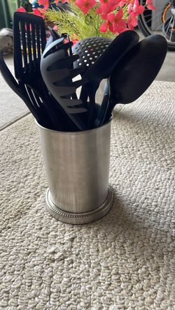 Kitchen Utensils And Holder $8