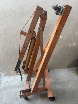 Engine hoist