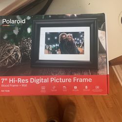 7” Hi-Res Digital Picture Frame