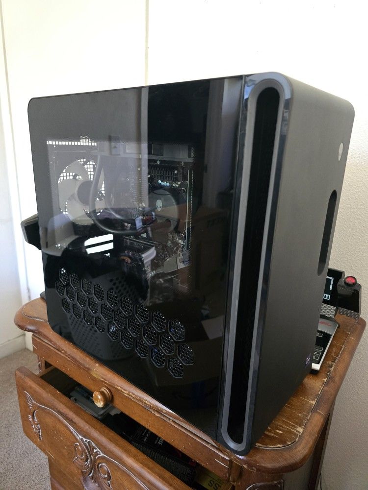 Alienware R16 32GB 1TB NO GPU CPU