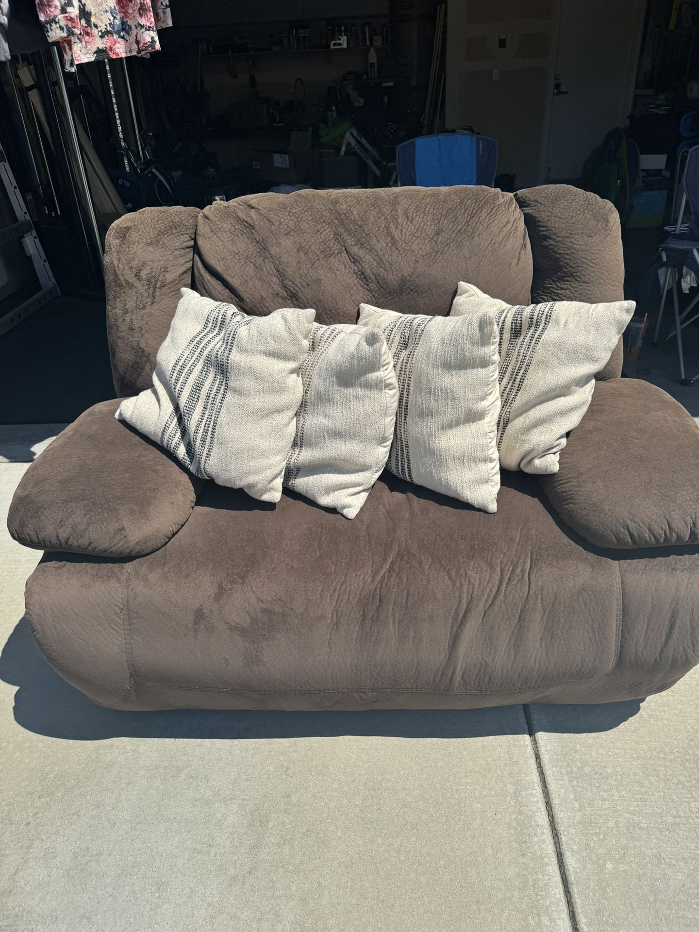 Reclining Loveseat