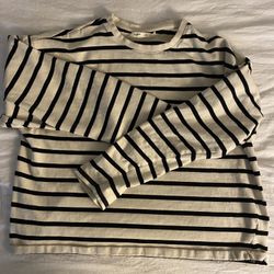 Medium Black and white striped long sleeve shirt