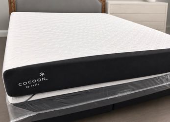 King size Seely Cocoon memory foam mattress