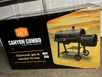 OKLAHOMA Canyon Combo Dual Fuel 3-Burner Propane Gas and Charcoal Smoker and Grill with 1031 sq. in. Cooking Area in Black