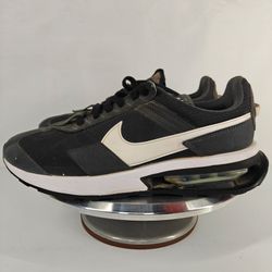 Size 9.5 US Men's black Nike Air Max Pre-Day sneakers