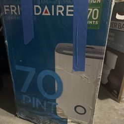 Dehumidifier 70 Pint High