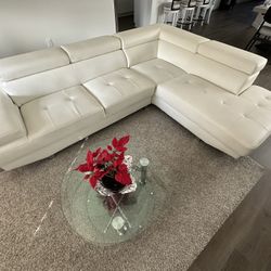 Zane White Micro Right Chaise Sectional