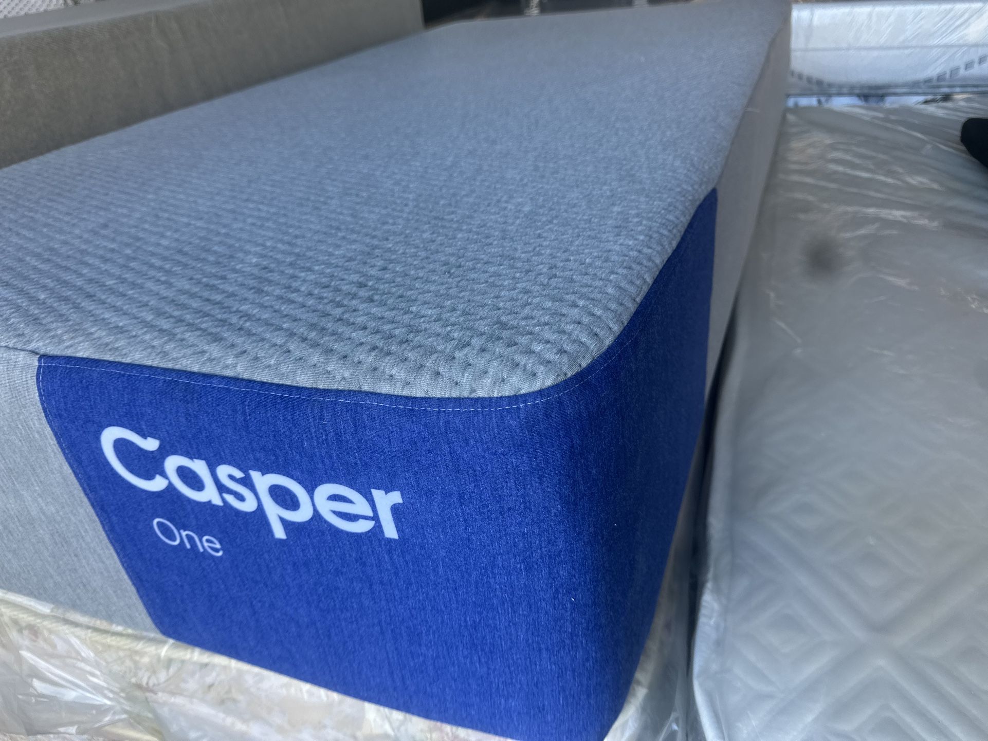 NEW CASPER TWIN SIZE MATTRESS 