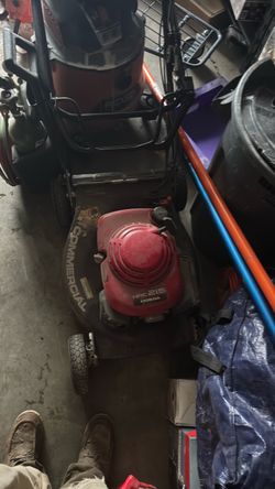Honda HRC215 Commercial Walk-Behind Lawn Mower