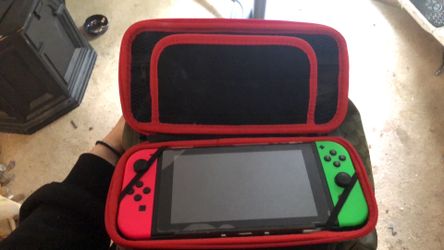 NINTENDO SWITCH SPLATOON 2  LIMITED EDITION (32G )W/ NEON GREEN AND PINK JOY-COMS