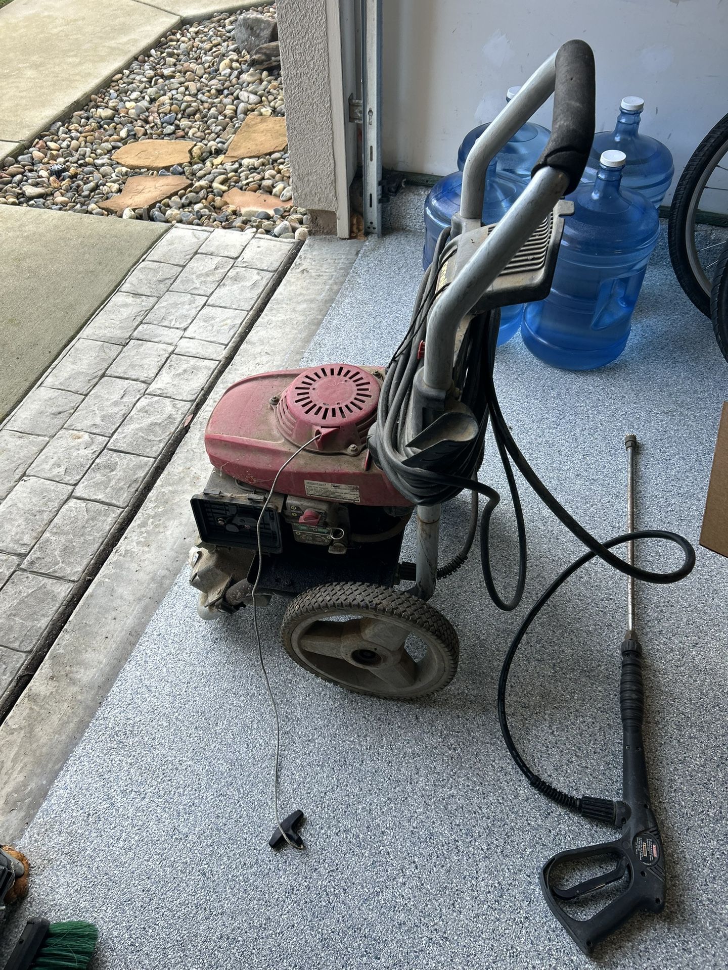 Homelite 2700 Psi Gas Powered Pressure Washer RUNS & Pumps but Needs ...