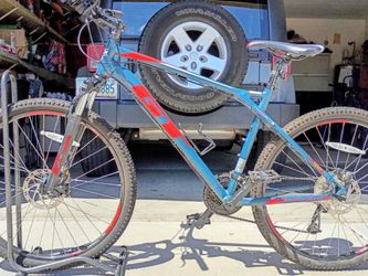 27.5 inch GT Aggressor mountain bike
