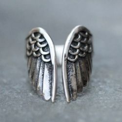 R263- 925 Sterling Silver Angel Wings Ring!
