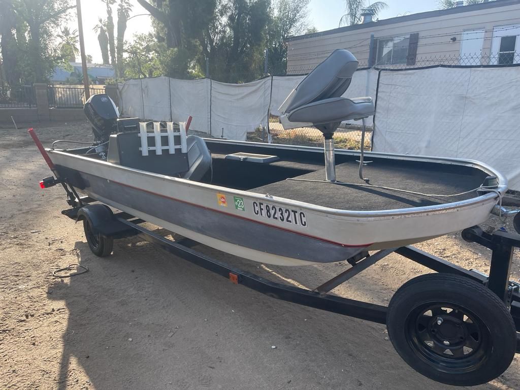 bass boat $6000 