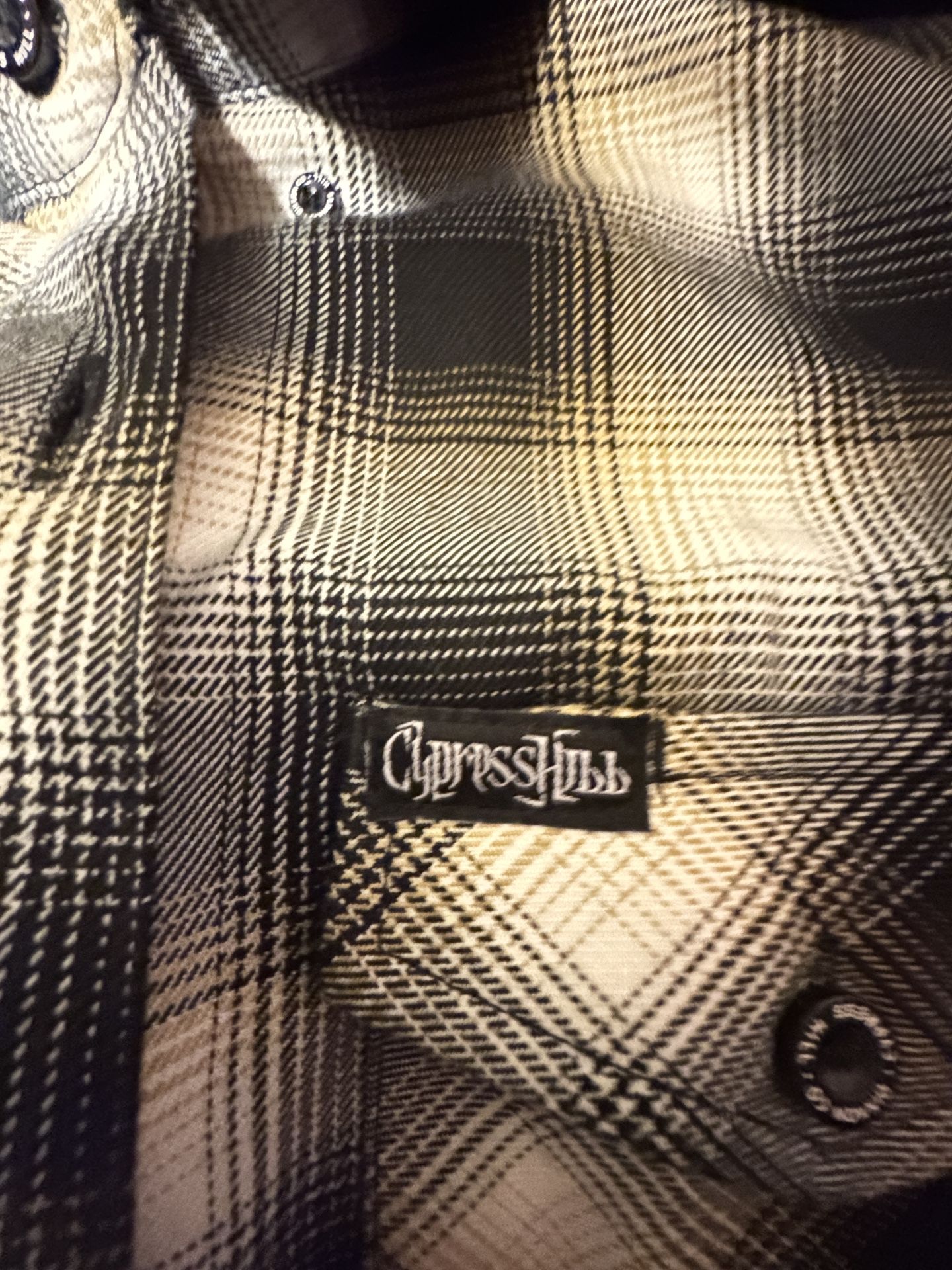 Large dixxon Flannels Cypress Hill Megadeath Social Distortion