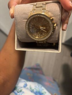 Micheal kors gold color