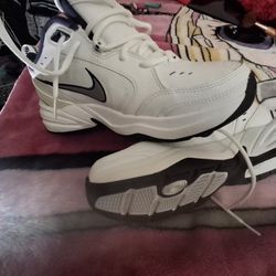Nikes Brand New  size 8 men