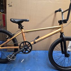 Free Agent, Eluder 20 inch Bike
