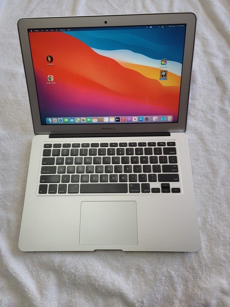Macbook Air Music & Video Laptop